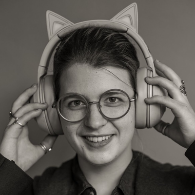 Elfie Thomas