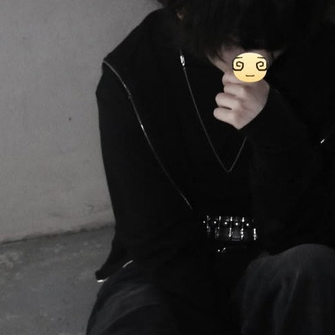 13yo edgy boy fond of creepypastas