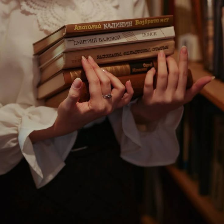 Letos || The Archivist