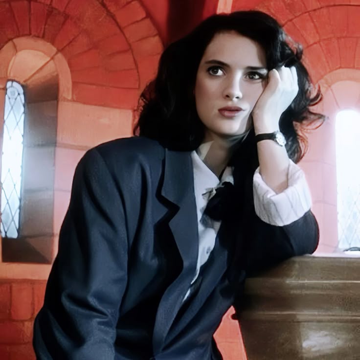 Veronica Sawyer
