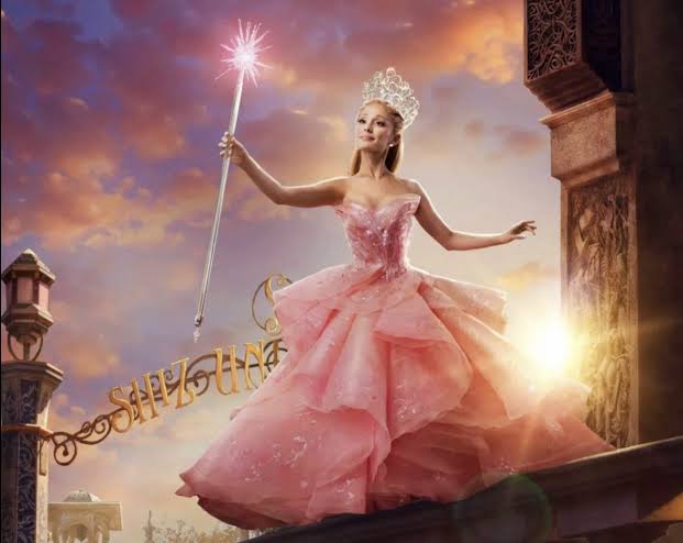 Glinda Uplind starring as Velvette