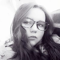 Bookworm_otaku_person