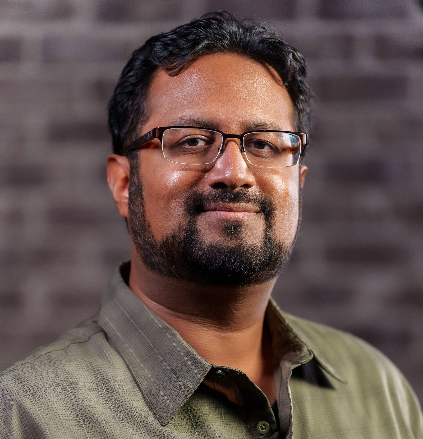 Praveen Hangawatte Voiceover