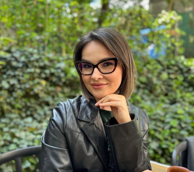 Dana B.