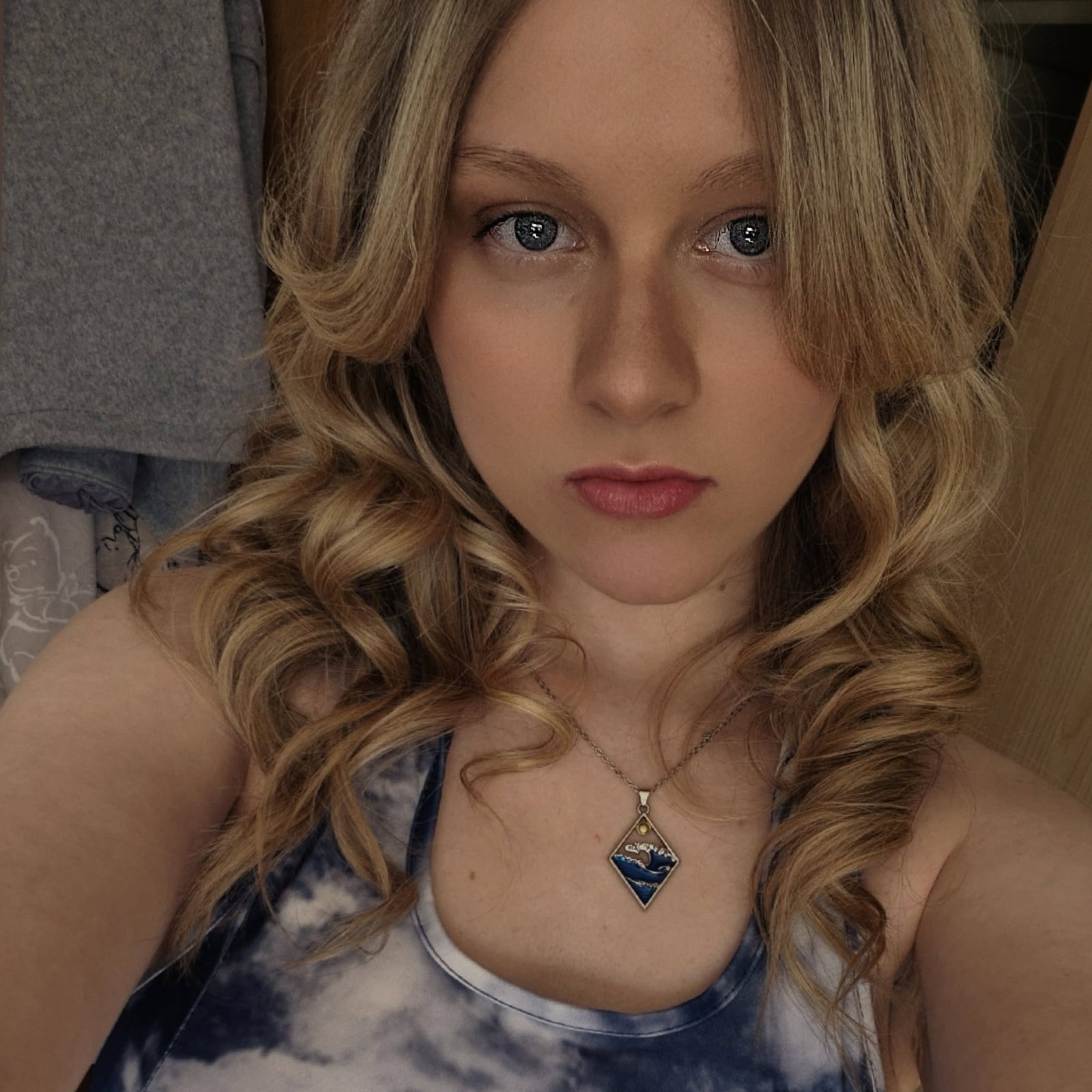 Amber E