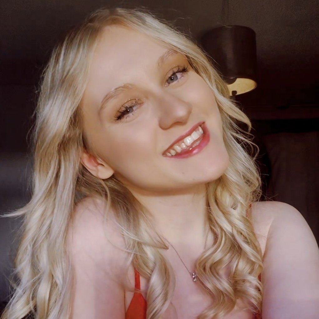 Amber E